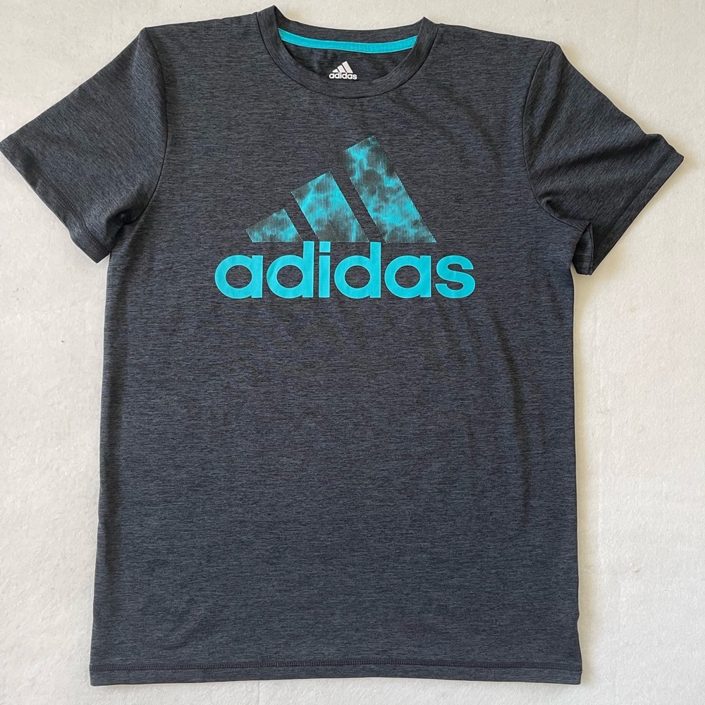 ADIDAS BOYS Climalite Tee LARGE - Picture 2 of 8